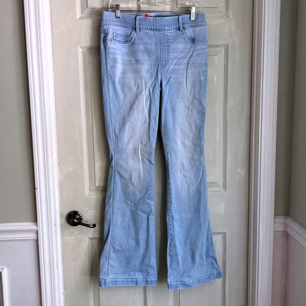 Spanx Flare Jeans L Women READ Slimming Stretch Pull On Denim 70s Light Wash